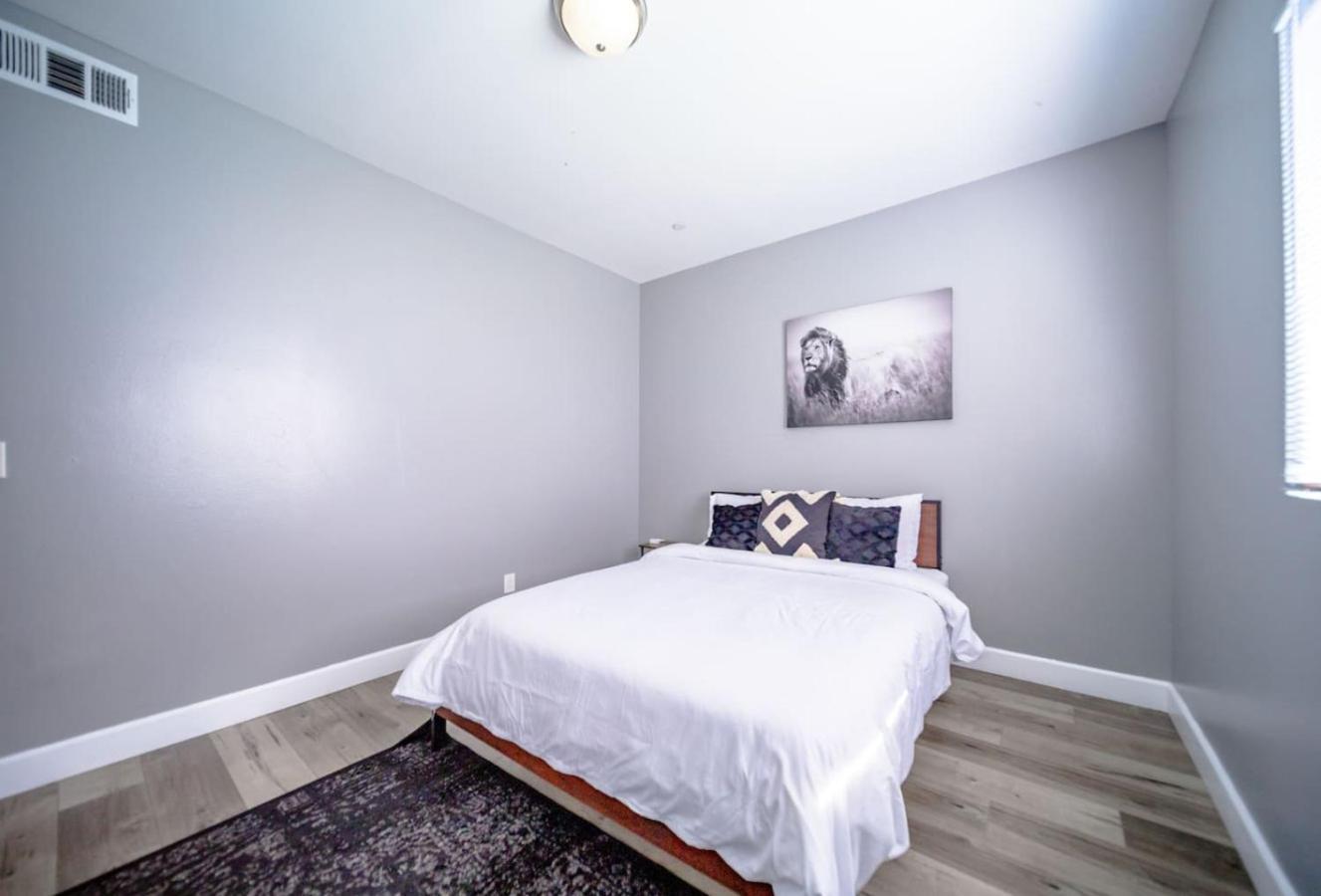 4bd Townhome Sleeps 10 Near Usc Dtla Expo Holiday home Los Angeles